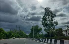 Weather Update: जम्मू-कश्मीर से लेकर उत्तराखंड तक पांच दिन आंधी-बारिश संभव, दिल्ली में सूरज दिखाएगा तेवर 2 image 225