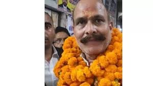 Lucknow News: सरेआम ACP से अभद्रता करने वाले वकीलों को लखनऊ बार अध्यक्ष ने बताया फर्जी, बोले- 'कमेटी बनाकर हो रही उनकी जांच' 2 image 243