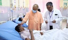 Lucknow News: पांच बच्चों की मौत के बाद लोकबंधु अस्पताल पहुंचे सीएम योगी, हालातों का लिया जायजा 2 image 288