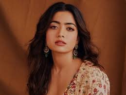 Rashmika Mandanna: रश्मिका मंदाना पर भड़के विधायक, कहा- क्या हमें उन्हें सबक नहीं सिखाना चाहिए? 2 image 31