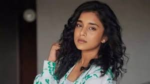 Sumbul Touqeer Khan Trolled: वजन को लेकर मिल रहे तानों पर फूटा सुंबुल तौकीर का गुस्सा, बोलीं - ‘मैं अपनी जिंदगी बर्बाद कर रही हूं...’ 2 image 53