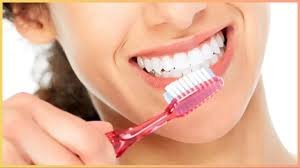 Skipping Tongue Cleaning Health Risks: सुबह ब्रश करने के बाद भूल जाते हैं ये जरूरी काम? हो सकता है बड़ा नुकसान 3 image 19