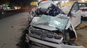 Kushinagar Road Accident: बारात से लौट रही कार पेड़ से टकराई, गाड़ी में बैठे 6 लोगों की मौत 2 घायल 2 image 204