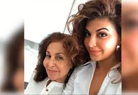 Jacqueline Fernandez: मां की हुई मौत, सज-धज कर पहुंचीं जैकलीन, लोगों ने किया ट्रोल 4 image 73