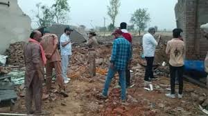 Punjab Firecracker Factory Explosion: पंजाब की पटाखा फैक्ट्री में जोरदार धमाका, पांच मजदूरों की मौत, रेस्क्यू ऑपरेशन जारी 2 image 308