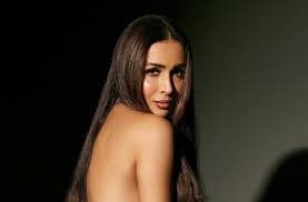 Malaika Arora Video: 51 की मलाइका अरोड़ा का बोल्ड डांस, वीडियो उड़ा देगा होश 3 image 255
