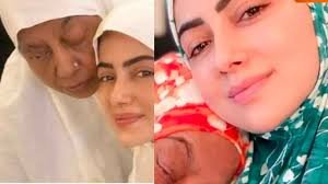 Sana Khan Mother Death: माँ की मौत का सना खान को लगा सदमा, रो-रोकर हुआ बुरा हाल, देखें वीडियो 2 image 353