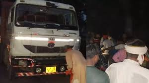 Kannauj News: कन्नौज मे डंपर ने बाइक को मारी टक्कर, दो युवकों की मौत, हादसे का मुख्यमंत्री ने लिया संज्ञान 2 image 356