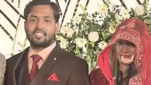 Khan Sir Wife: रिसेप्शन में लंबा घूंघट, अब जींस में वायरल हुई खान सर की बेगम की फोटो 3 image 74