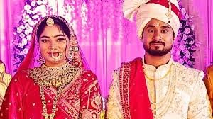 Sonam Raghuvanshi Surrender: बेवफा निकली सोनम! प्रेमी संग रची साजिश, पति राजा की कराई हत्या,17 दिन बाद खुद फोन कर सुनाई सच्चाई 3 image 95