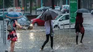 UP Weather Update: लखनऊ समेत पूर्वी यूपी में आज और कल मूसलधार बारिश, IMD ने जारी किया अलर्ट, जानें अपने शहर का हाल! 2 image 169