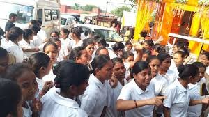 Gorakhpur News: सीएम योगी के कड़े तेवर के बाद पीएसी के बैरक में लगे 100 पंखे, 13 वाटर कूलर, रिक्रूट्स बोलीं-कोई गिला-शिकवा नहीं 2 image 259