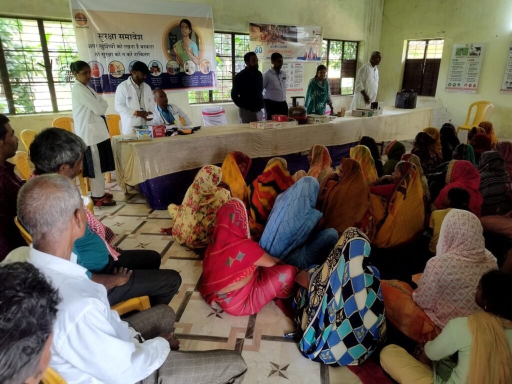 Chandauli: चंदौली इंडियन ऑयल का "ग्रामीण संपर्क" कार्यक्रम हुआ संपन्न 2 WhatsApp Image 2025 08 29 at 11.42.38 AM