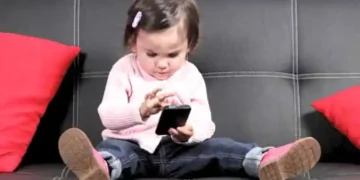 Mumbai News: दिन भर फ़ोन चलाता था, बच्चे का वजन 5 महीने में 10 किलो बढ़ गया, ऐसे हालात में आप क्या करें? 41 WhatsApp Image 2025 12 04 at 12.34.33 PM 1 1