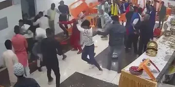 Bihar News: लड़कीवालों को ‘रसगुल्ले’ नहीं मिले तो मंडप बना अखाड़ा, शादी कैंसिल 42 WhatsApp Image 2025 12 04 at 12.34.33 PM 1