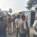 Chandauli: बबुरी के उतरौत में दर्दनाक हादसा: मिट्टी लदा डंपर पलटा, 5 वर्षीय मासूम की मौत, अन्य के दबे होने की आशंका, चालक हिरासत में 2 WhatsApp Image 2025 12 25 at 4.01.17 PM 1