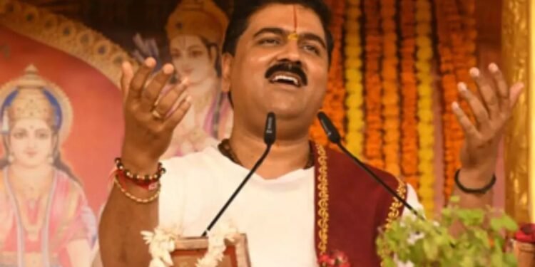 Gorakhpur News: दम है तो गोली मारकर… कथावाचक राजन महाराज 'राम कथा' के दौरान किस पर भड़के? भरे मंच से कह दी ऐसी बात 1 WhatsApp Image 2026 01 31 at 3.02.44 PM 2