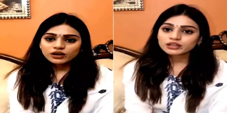 Kanpur News: ‘ठाकुर हूं मैं…तुम्हारी’, धमकी देने वाली महिला बैंककर्मी ने 44 सेकंड के वायरल वीडियो का बताया पूरा सच 1 WhatsApp Image 2026 02 09 at 8.42.39 PM