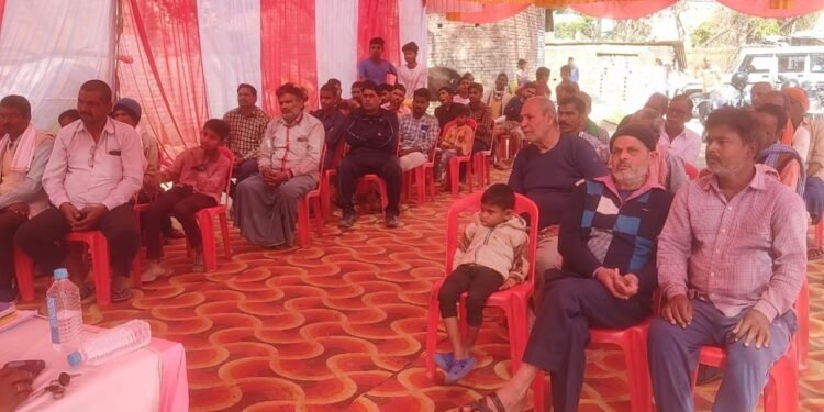 Barabanki: गन्ना बुवाई की ओर किसानों का बढ़ा रुझान 1 WhatsApp Image 2026 02 13 at 10.56.34 PM