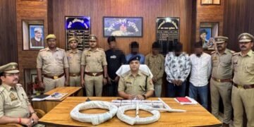 Kushinagar: नेशनल हाईवे किनारे खड़े वाहनों से डीजल चोरी करने वाले गैंग का पर्दाफाश, पाँच गिरफ्तार 42 WhatsApp Image 2026 03 21 at 4.53.31 PM