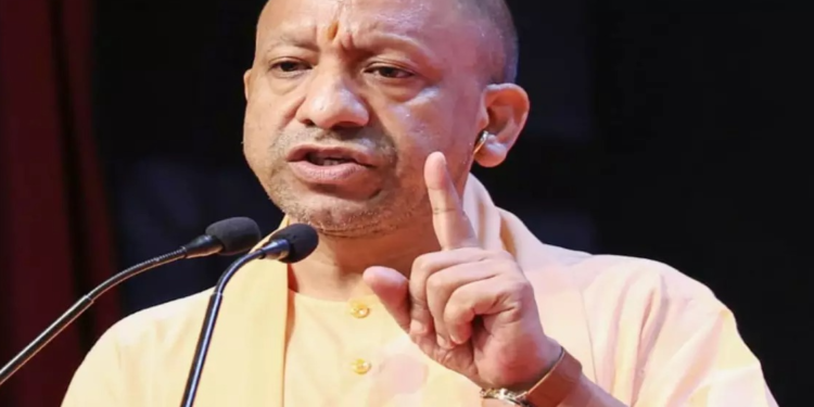 CM Yogi Mother Abusive Language: सीएम योगी की मां पर आपत्तिजनक टिप्पणी पड़ी भारी, मौलाना को बिहार से दबोच लाई पुलिस 1 WhatsApp Image 2026 03 31 at 10.20.58 AM 1 1