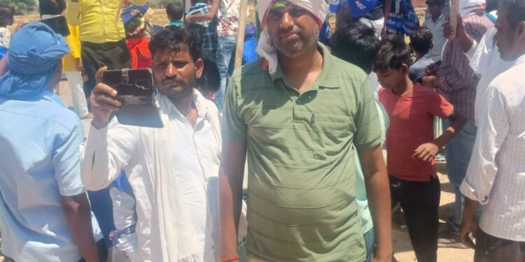 UP News: पालपुर में धूमधाम से मनाई गई डॉ. भीमराव अंबेडकर जयंती, केक काटकर दी गई श्रद्धांजलि 1 WhatsApp Image 2026 04 15 at 10.23.18 AM