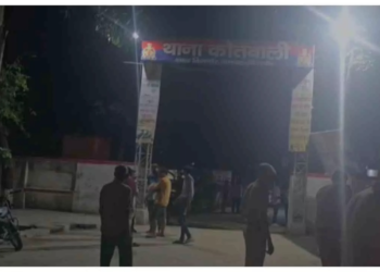 Bijnor News: दुष्कर्म पीड़िता ने थाने के अंदर लगाई खुद को आग, हालत नाजुक 16 2015476 bihar 19 3