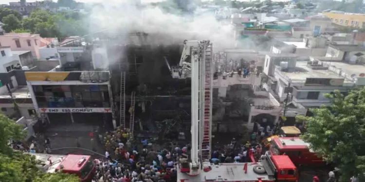 Lucknow Fire Tragedy: लखनऊ कोचिंग अग्निकांड में बड़ा खुलासा! 20 किलोवाट के कनेक्शन पर 34 का लोड, बुझ गए 15 चिराग 1 mary 1